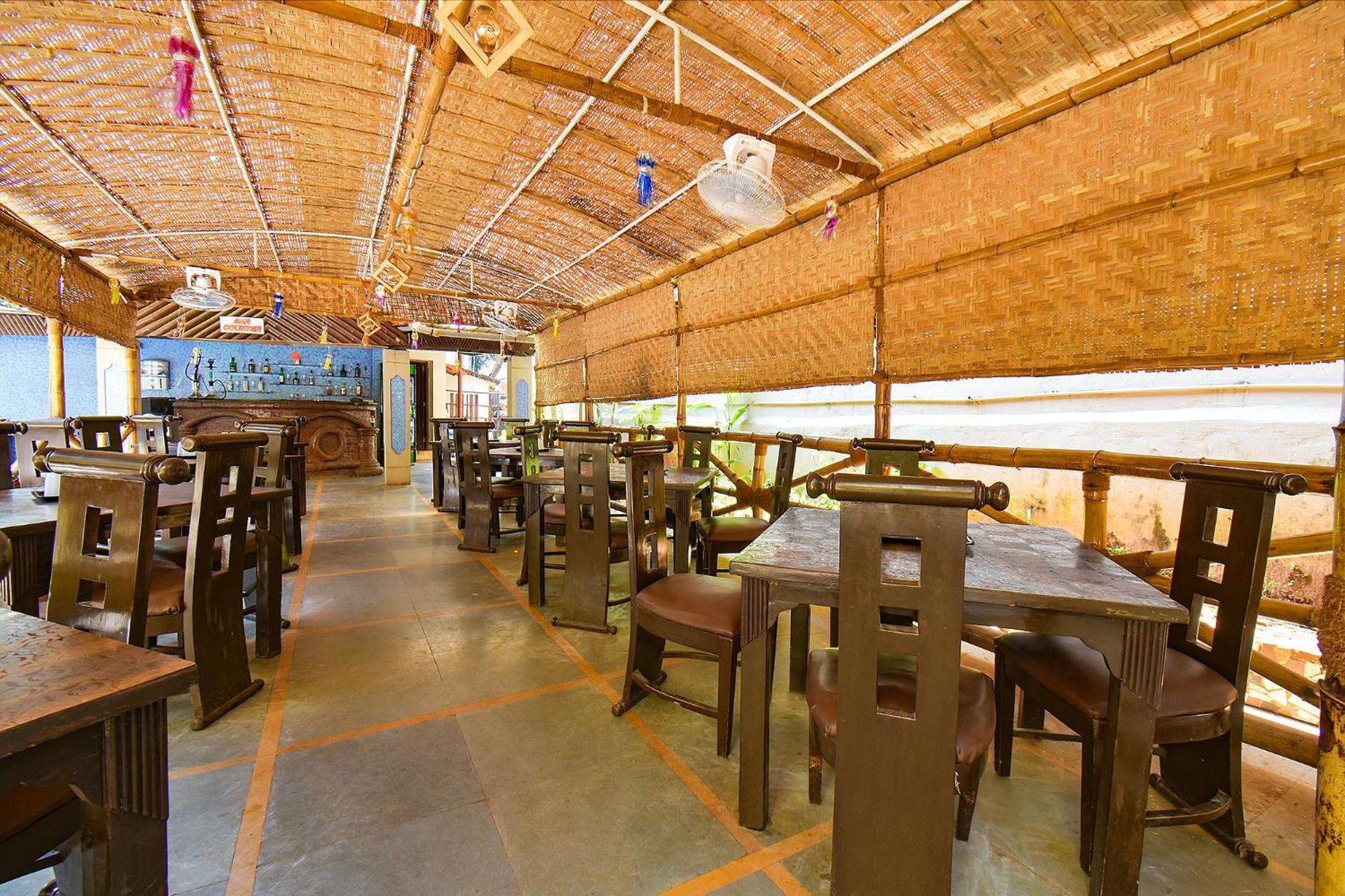 Fabhotel Kris Resort - Nr Calangute Beach Eksteriør bilde