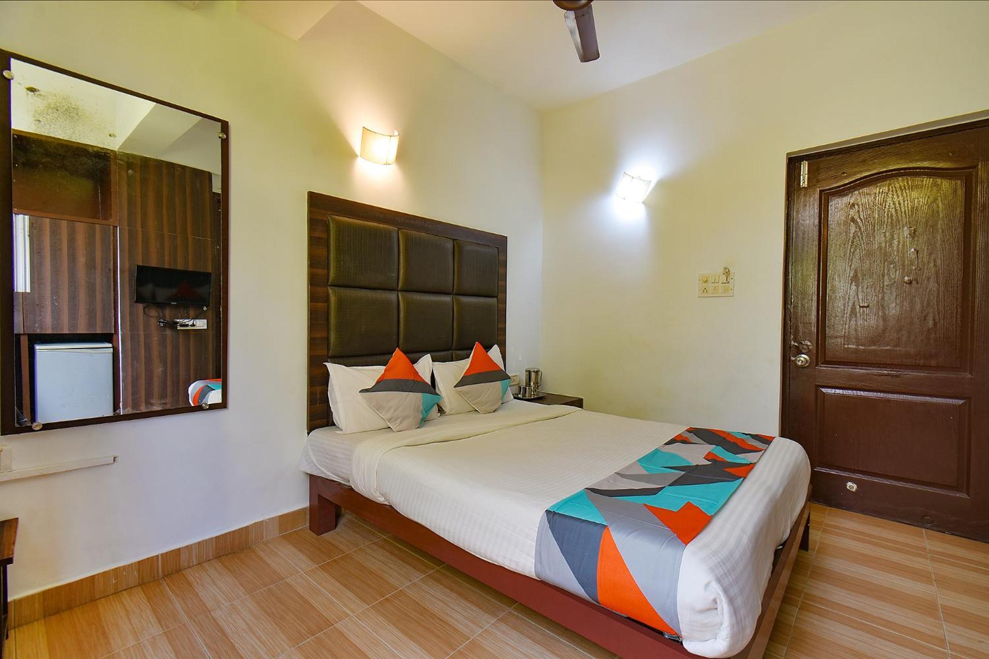 Fabhotel Kris Resort - Nr Calangute Beach Eksteriør bilde