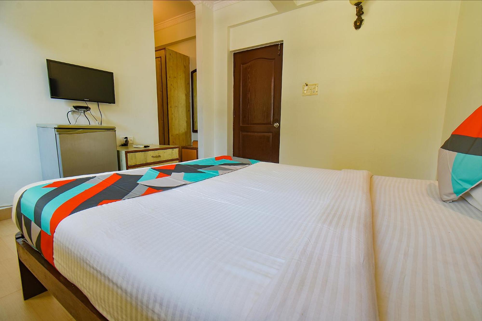 Fabhotel Kris Resort - Nr Calangute Beach Eksteriør bilde